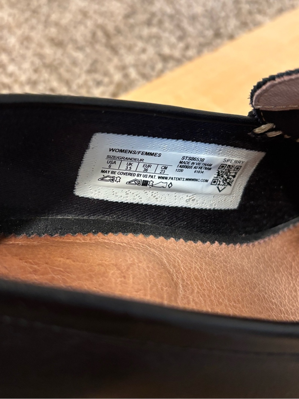 Sperry’s Classic Black Leather Block Heel Loafers - Picture 4 of 9